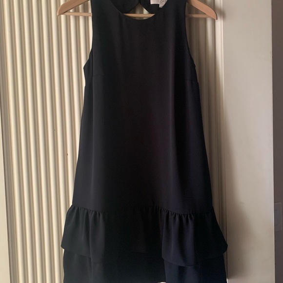 Black dress - Picture 3 of 4